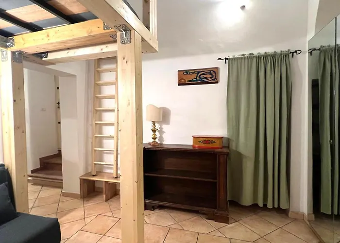 Daisy House *
